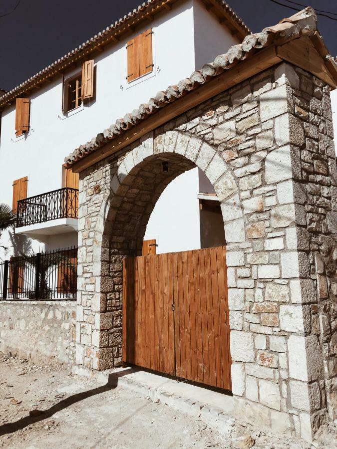 Old Town Hotel Dhermi Luaran gambar