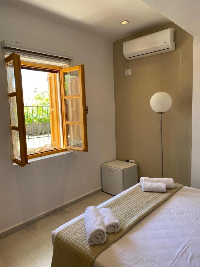 Old Town Hotel Dhermi Luaran gambar